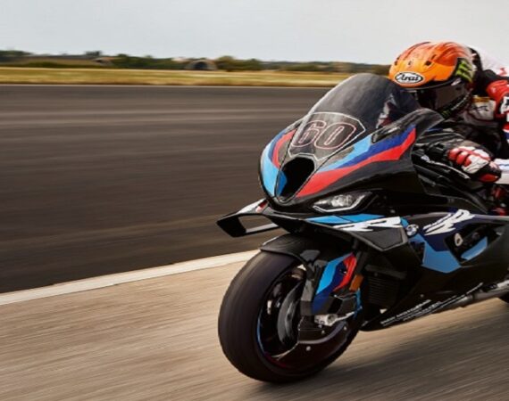 BMW M 1000 RR