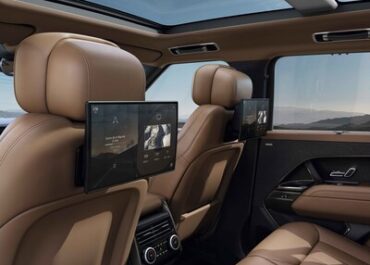 JLR and Tata Communications strengthen partnership to deliver smarter, data-driven connected cars